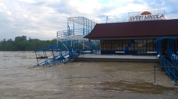 poplave-bih-2014-maj-Kostajnica-08