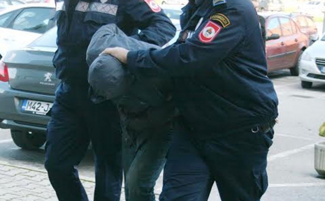 Otac i sin obijali prodavnice i krali&nbsp;cigarete