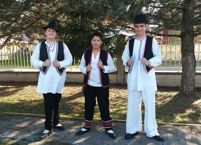 DJEČACI PJESMOM ČUVAJU NASLJEĐE: OJKAČKA SEKCIJA OŠ “PETAR KOČIĆ” IZ&nbsp;PRIJEDORA