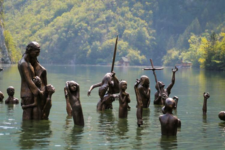 Dodik u Starom Brodu: Srbi bi manje stradali da su imali Republiku&nbsp;Srpsku