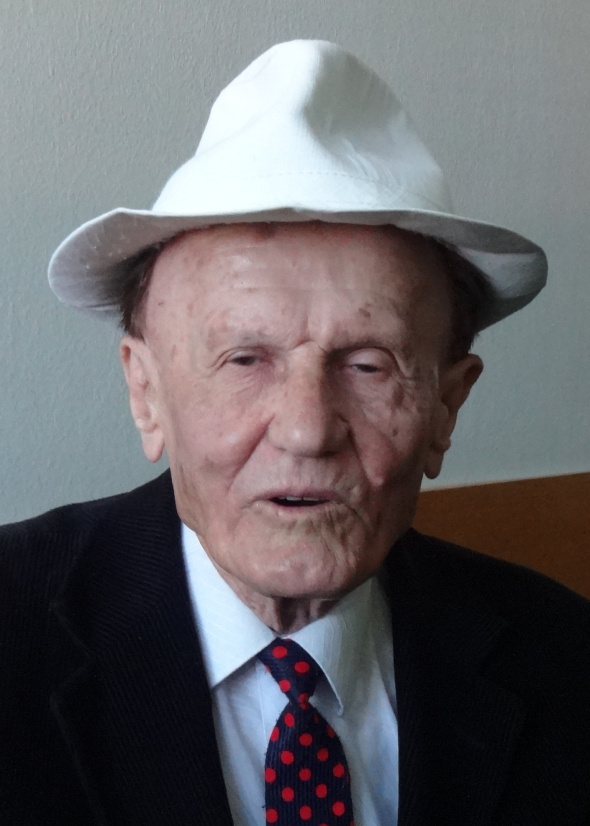 Ова слика има празан alt атрибут; име њене датотеке је djuradj_cicic.jpg